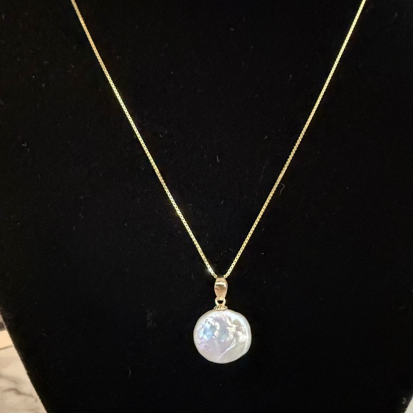 Jewelry - Pearl Button Coin Sterling Silver Necklace